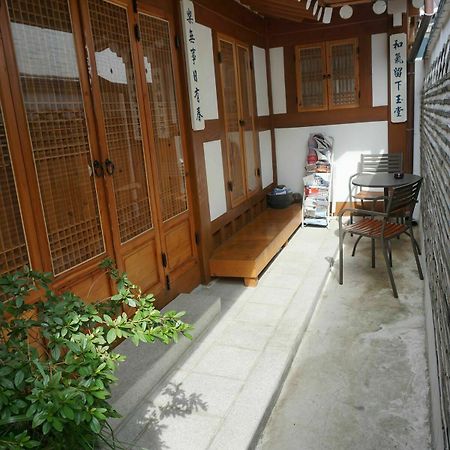 Han Hanok Guesthouse Сеул Экстерьер фото