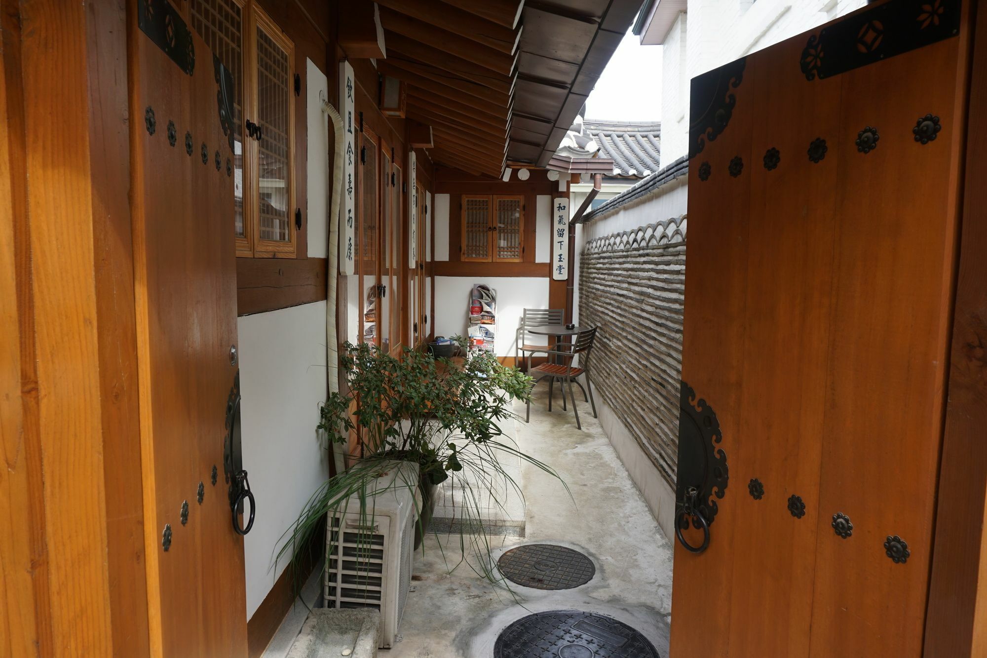 Han Hanok Guesthouse Сеул Экстерьер фото